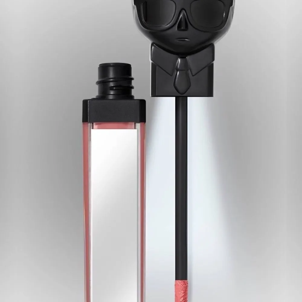 Karl Lagerfeld + ModelCo Matte Lipstick Paris 7eme